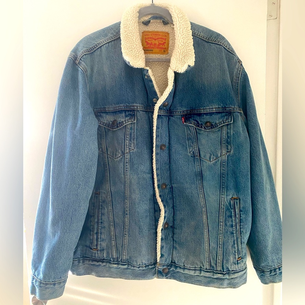 Levi’s Authentic Sherpa Lined Jean Jacket Men’s/Women’s size XL Denim Trucker